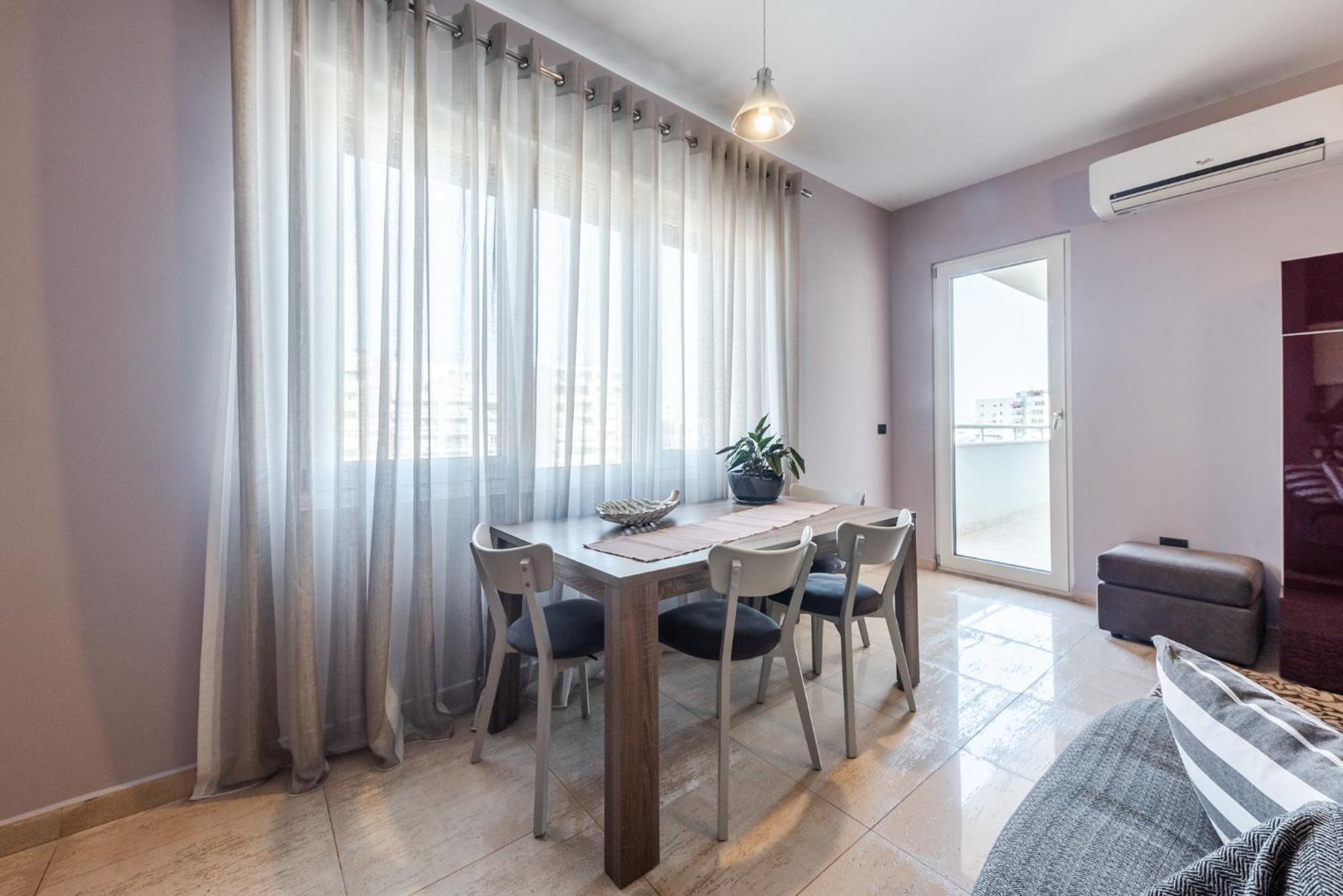 Main Square Apartment Дуррес Екстер'єр фото